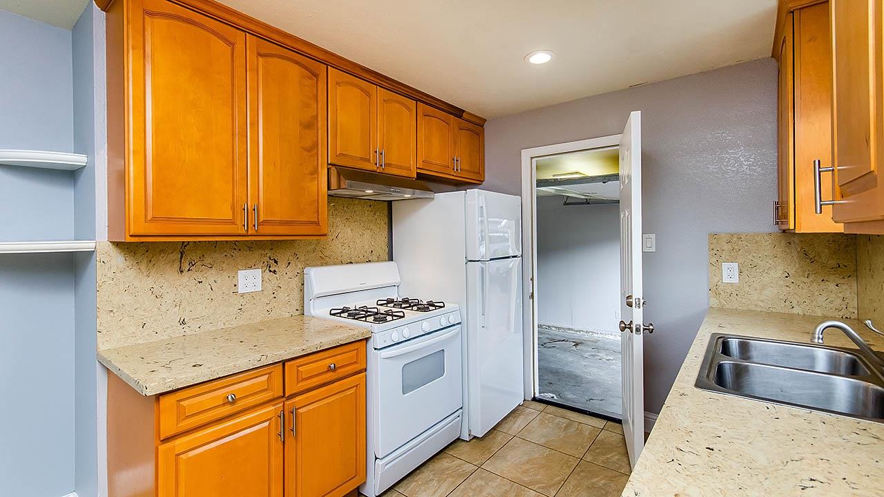 Detail Gallery Image 1 of 1 For 323 Orchard Ave, Redwood City,  CA 94061 - 2 Beds | 1 Baths