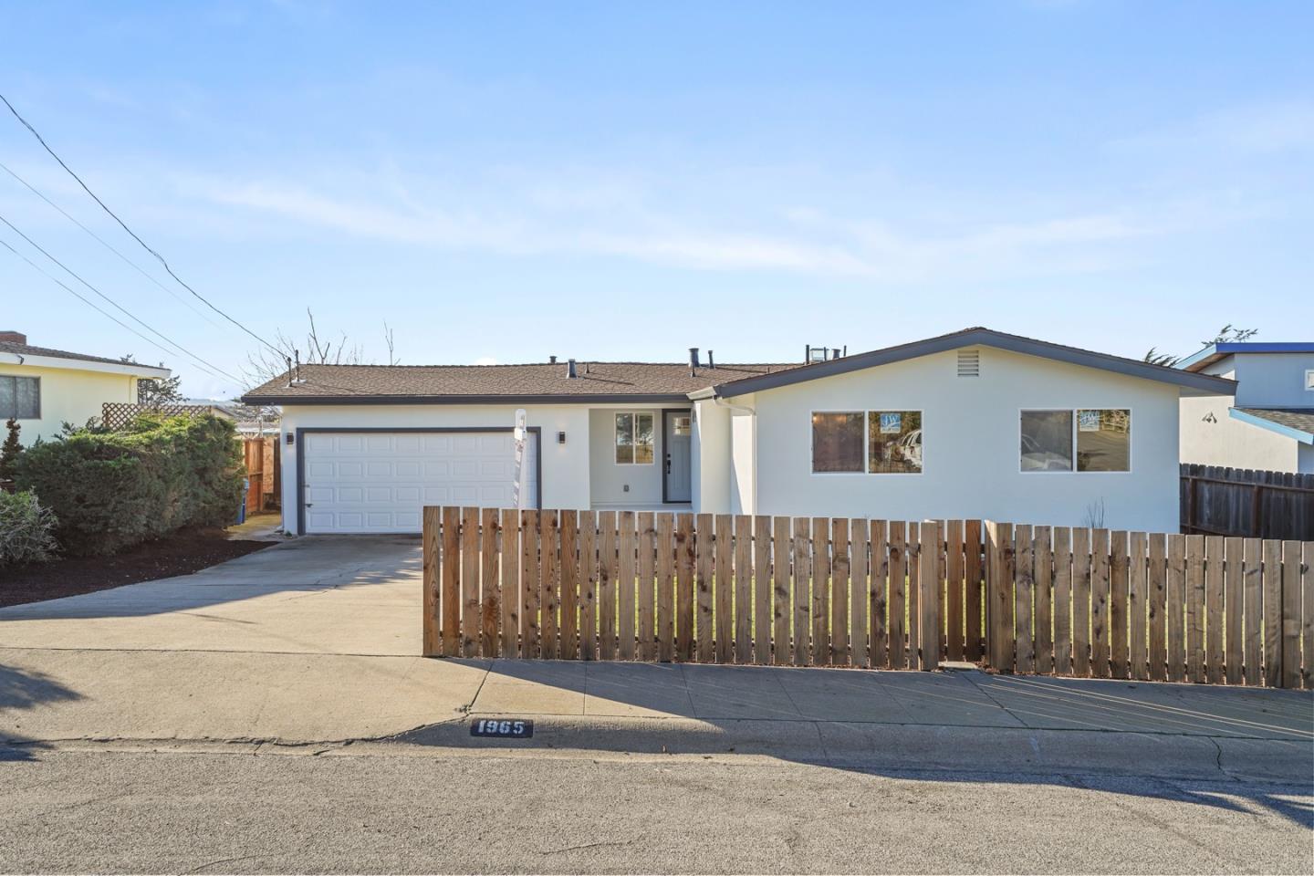 Detail Gallery Image 1 of 1 For 1965 Lincoln St, Seaside,  CA 93955 - 3 Beds | 2 Baths