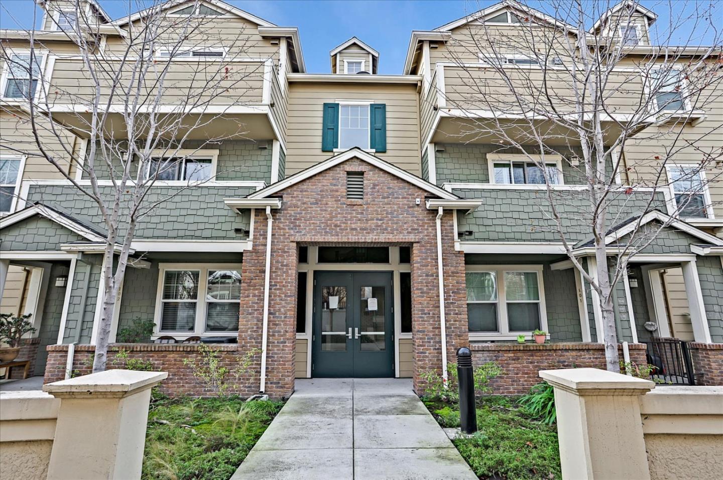 Detail Gallery Image 1 of 1 For 1037 Scotia Ter #304,  Sunnyvale,  CA 94089 - 2 Beds | 2 Baths
