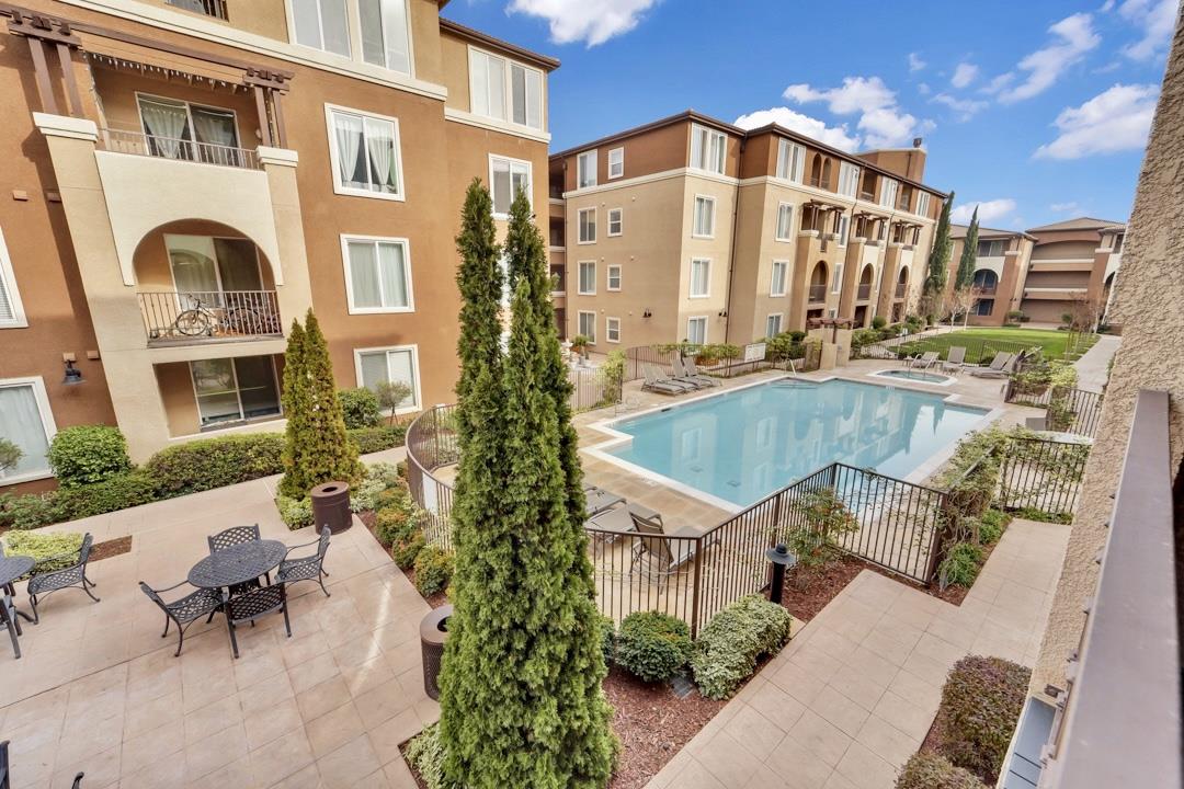 Detail Gallery Image 1 of 1 For 801 S Winchester Blvd #3201,  San Jose,  CA 95128 - 3 Beds | 2 Baths