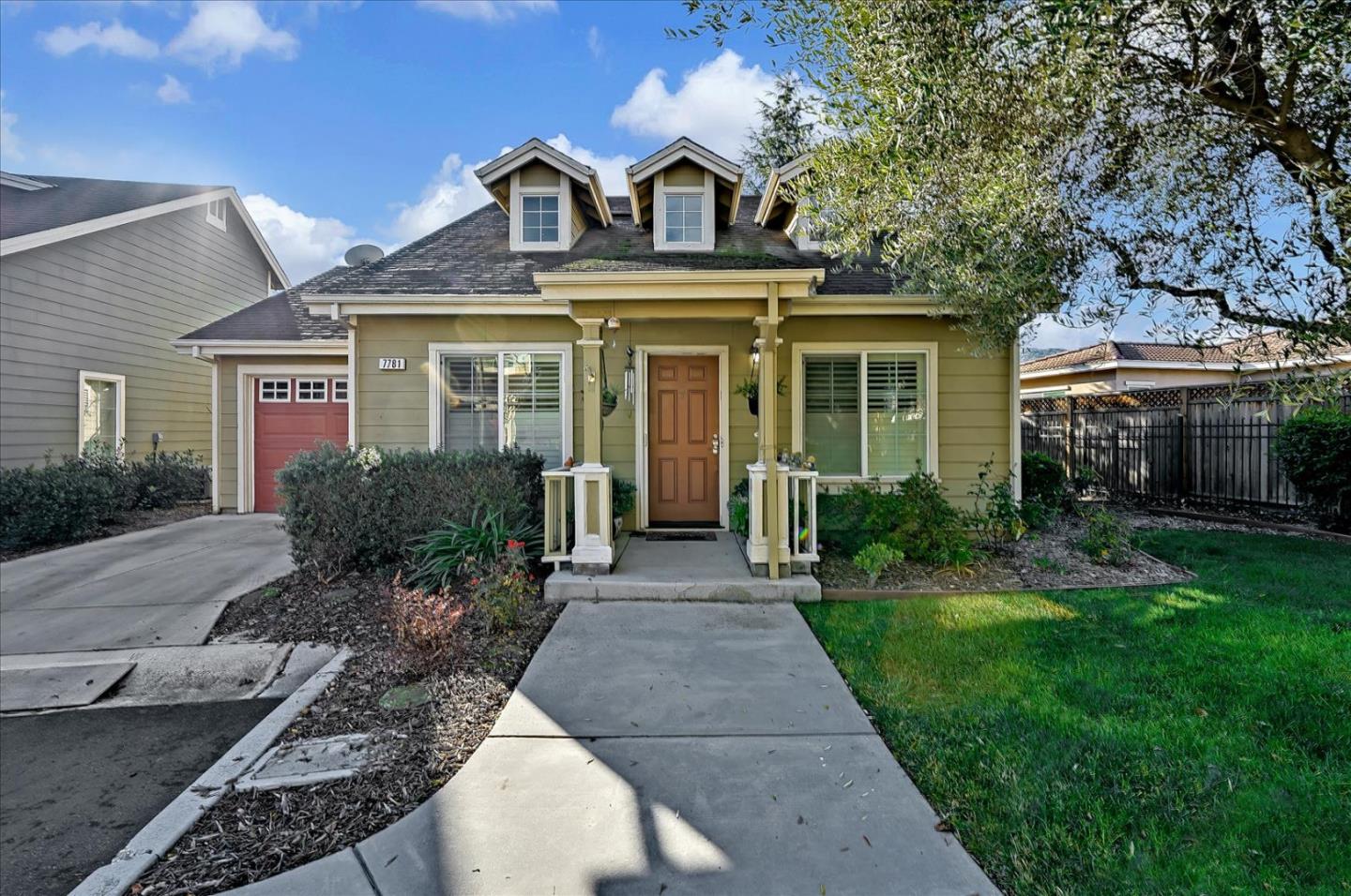 Detail Gallery Image 1 of 1 For 7781 Isabella Way, Gilroy,  CA 95020 - 2 Beds | 2 Baths