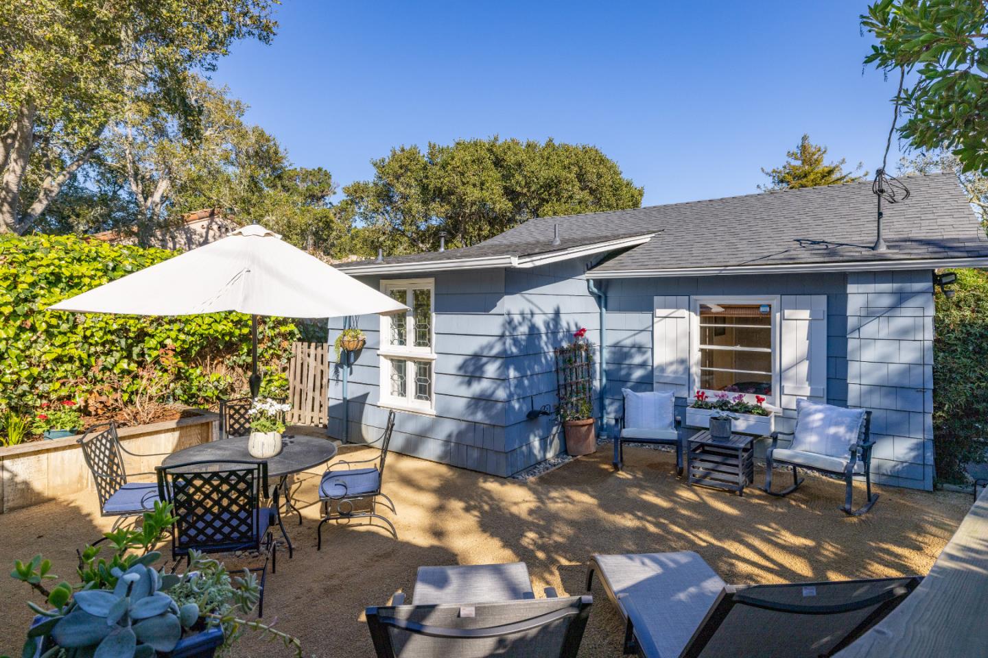 Detail Gallery Image 1 of 1 For 923 Alameda Ave, Monterey,  CA 93940 - 2 Beds | 2 Baths