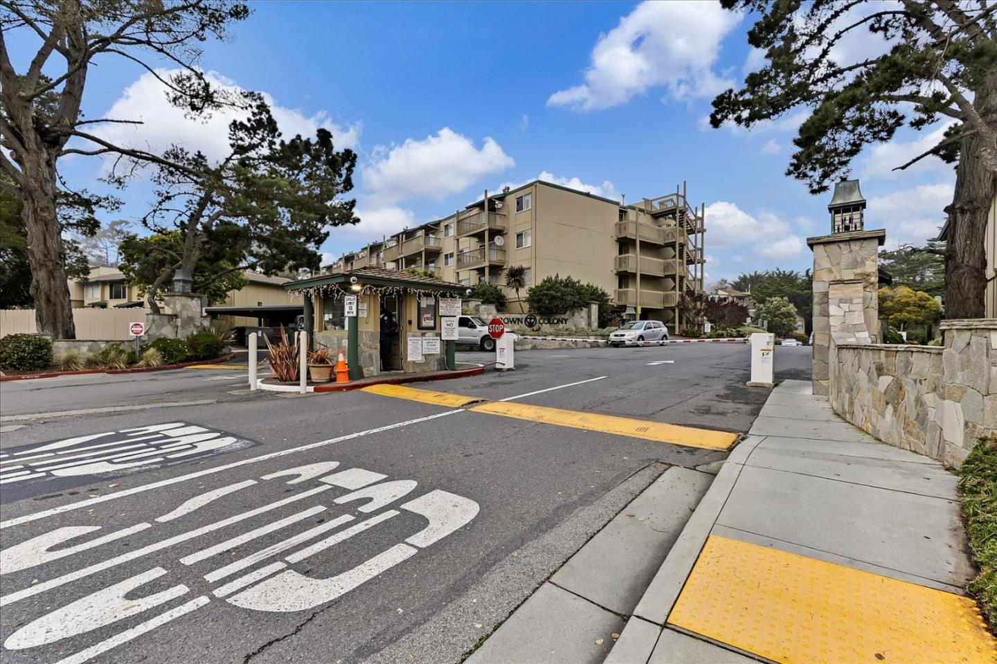 Detail Gallery Image 1 of 1 For 370 Imperial Way #218,  Daly City,  CA 94015 - 2 Beds | 2 Baths