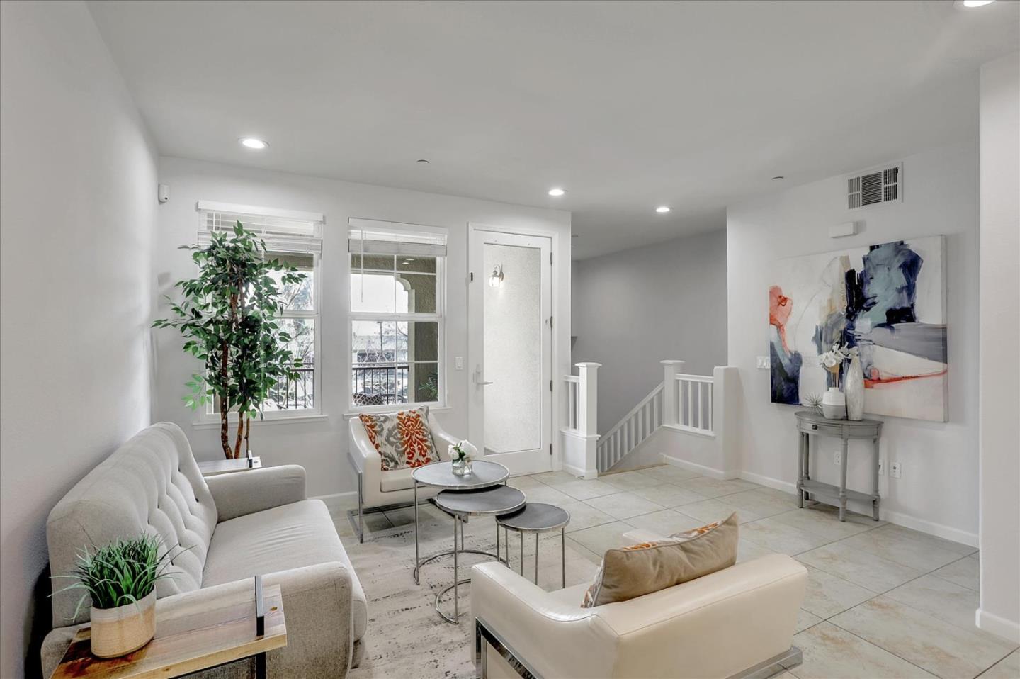 1633 Mabury Rd, San Jose, CA 95133 2 Beds 2 Baths (Sold