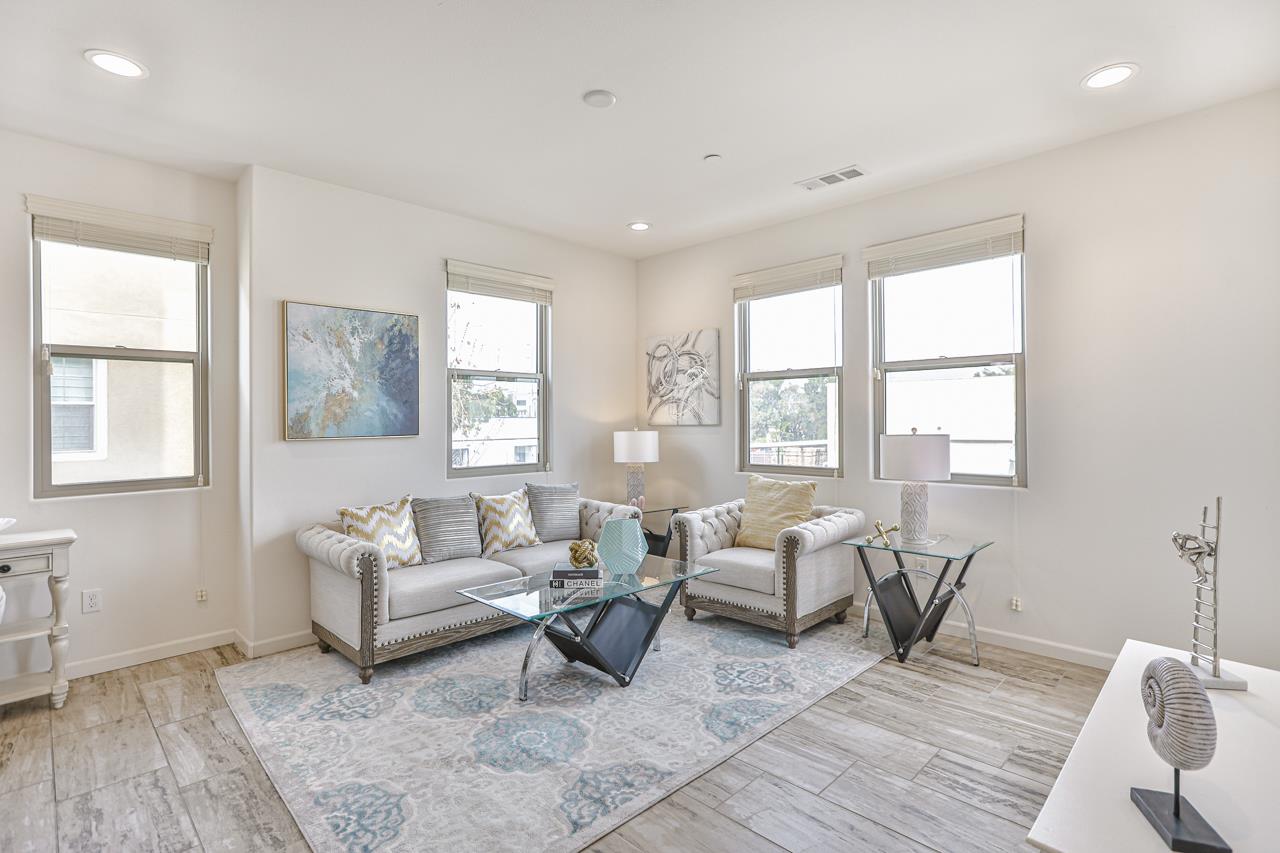 Detail Gallery Image 1 of 1 For 331 Expedition Ln, Milpitas,  CA 95035 - 2 Beds | 2/1 Baths
