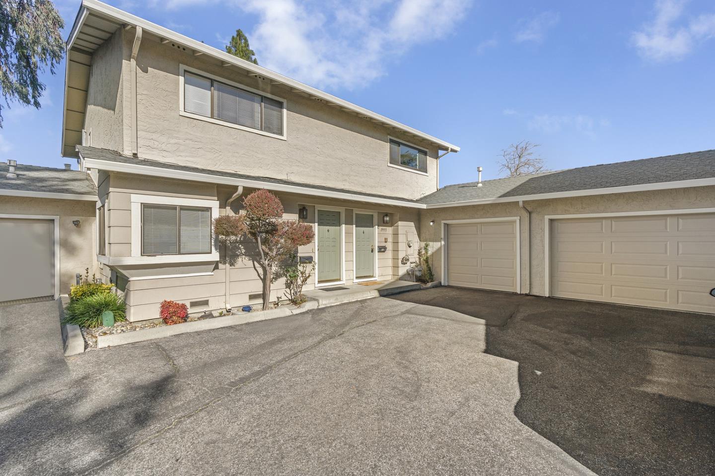 Detail Gallery Image 1 of 1 For 19955 Brenda Ct, Cupertino,  CA 95014 - 2 Beds | 2/1 Baths