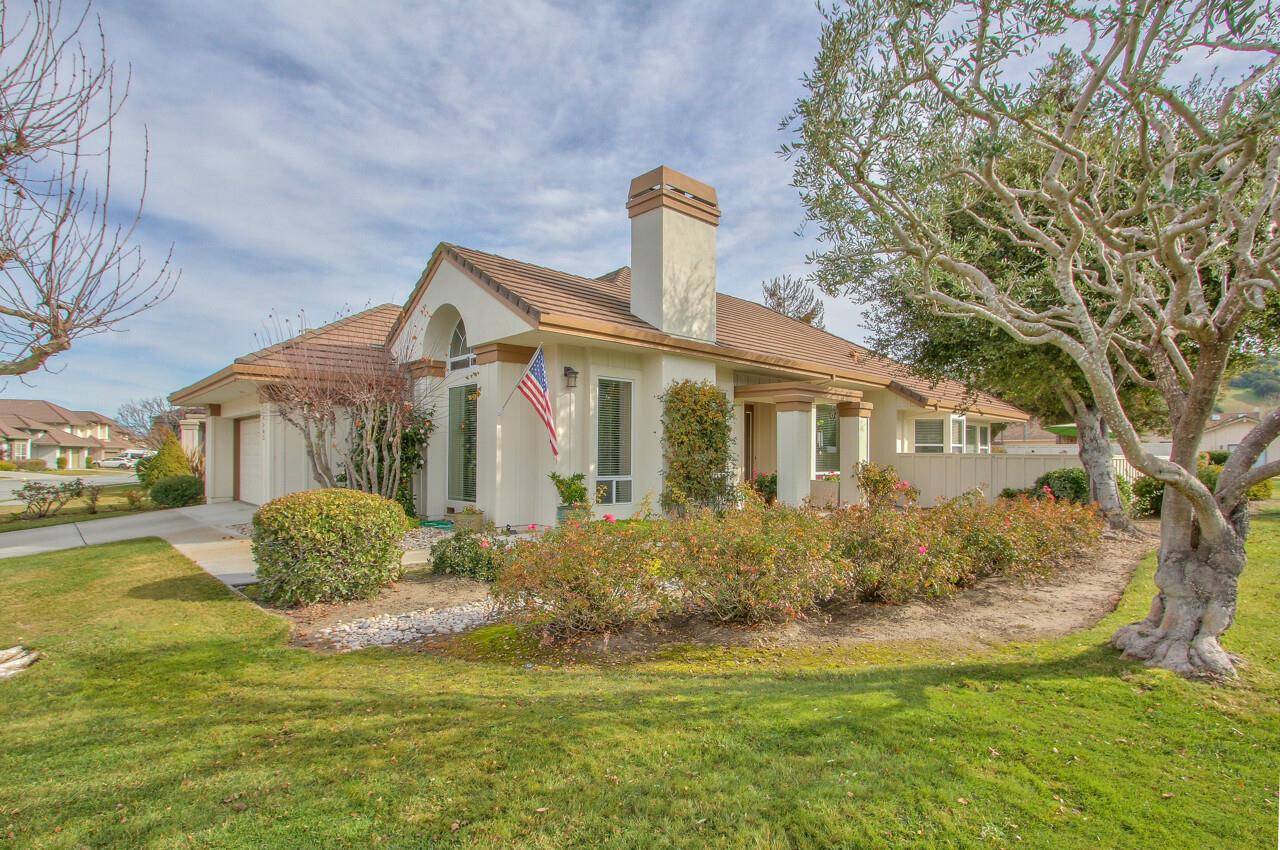Detail Gallery Image 1 of 1 For 14565 Mountain Quail Rd, Salinas,  CA 93908 - 2 Beds | 2 Baths