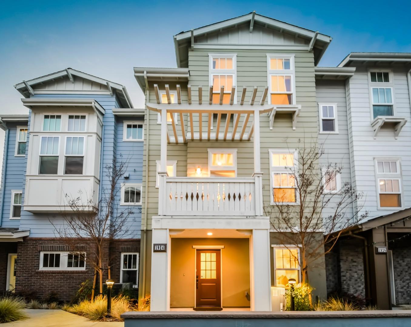 Detail Gallery Image 1 of 1 For 1924 Stella St, Mountain View,  CA 94043 - 4 Beds | 3/1 Baths