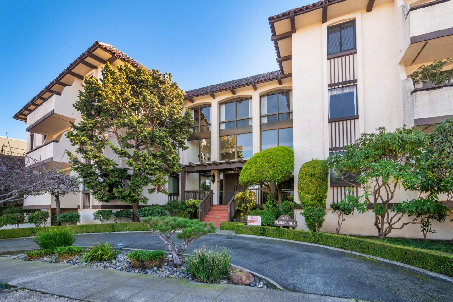 Detail Gallery Image 1 of 1 For 1427 Floribunda Ave #305,  Burlingame,  CA 94010 - 2 Beds | 2 Baths