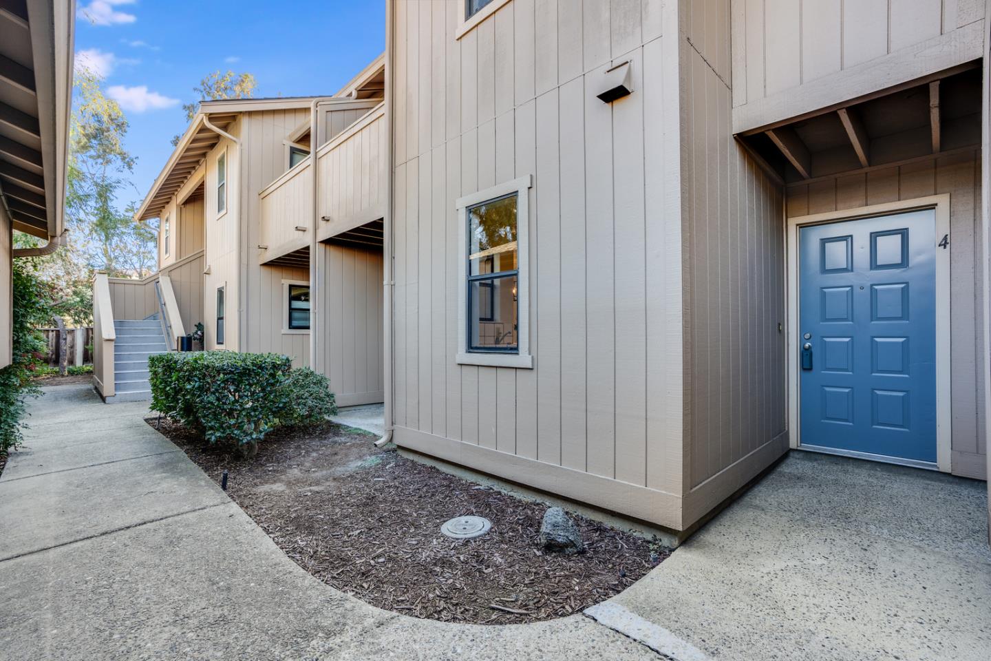 Detail Gallery Image 1 of 1 For 578 Ironwood Ter #4,  Sunnyvale,  CA 94086 - 1 Beds | 1 Baths