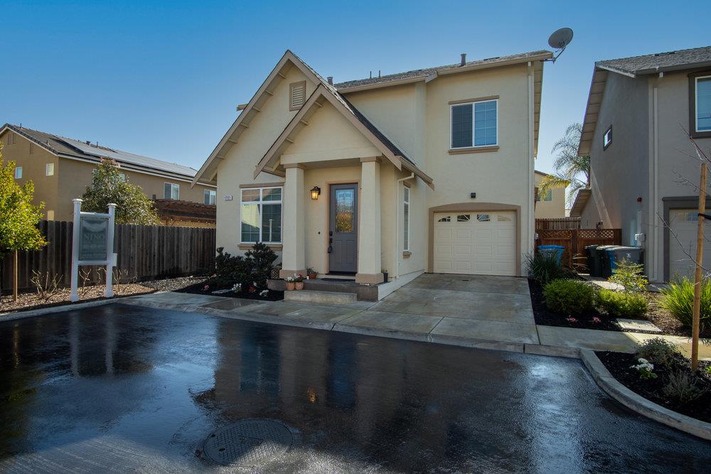 Detail Gallery Image 1 of 1 For 1761 Key Largo, Hollister,  CA 95023 - 3 Beds | 2/1 Baths