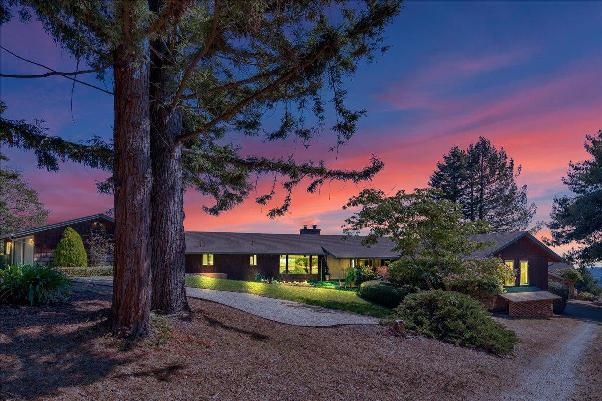 301 Hawk Ridge Ln, Watsonville, CA 95076 4 Beds 2/1 Baths (Sold