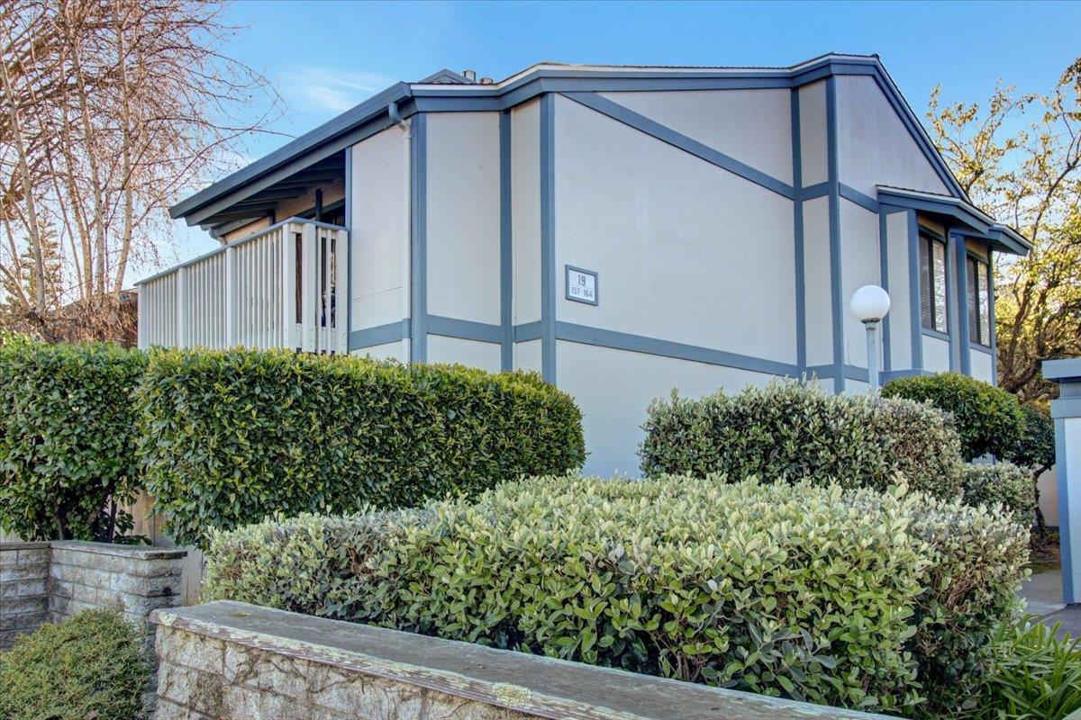 Detail Gallery Image 1 of 1 For 1925 46th Ave #164,  Capitola,  CA 95010 - 3 Beds | 2 Baths