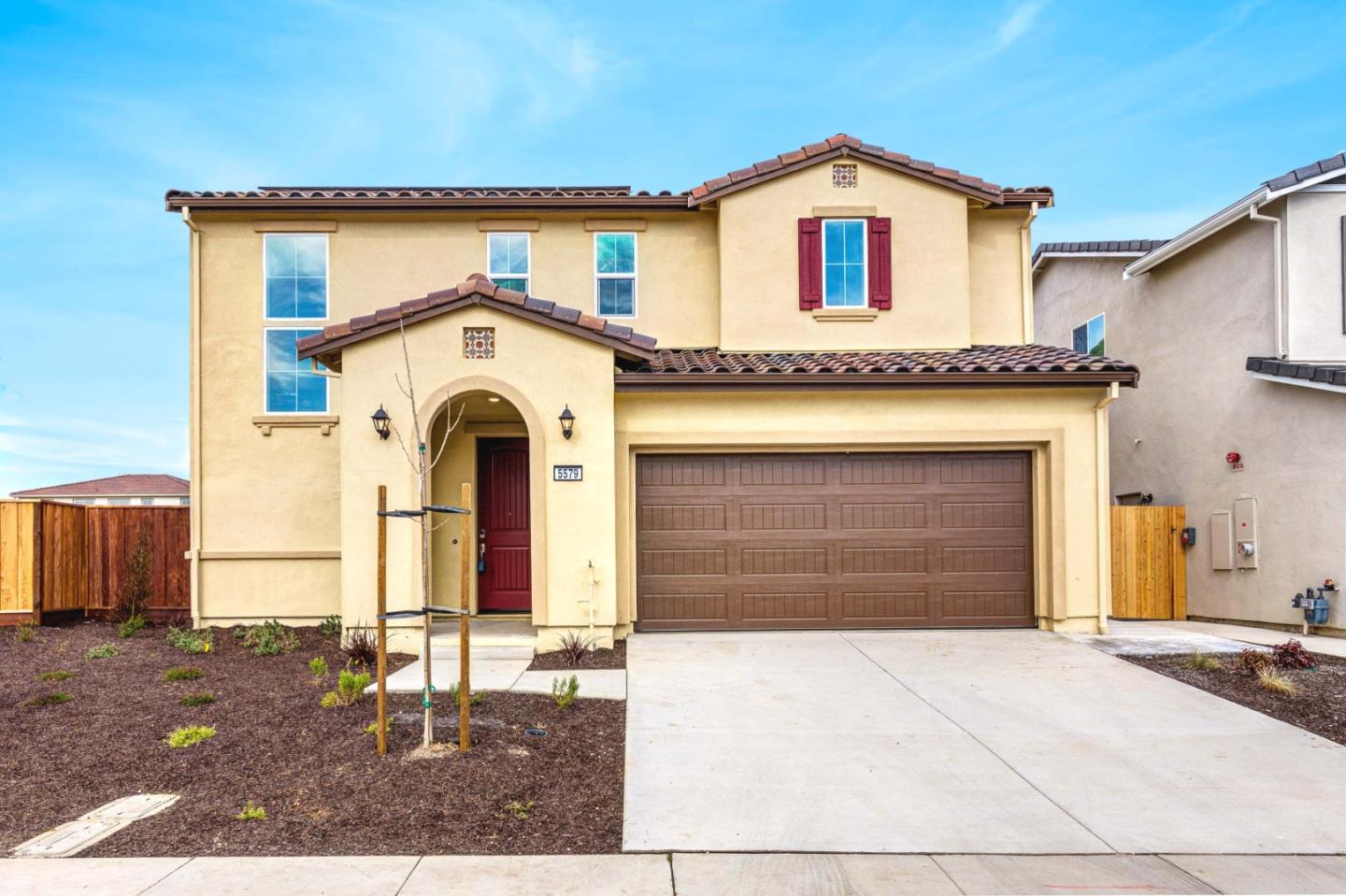 Detail Gallery Image 1 of 1 For 5579 York Mountain Ln, Antioch,  CA 94531 - 4 Beds | 2/1 Baths