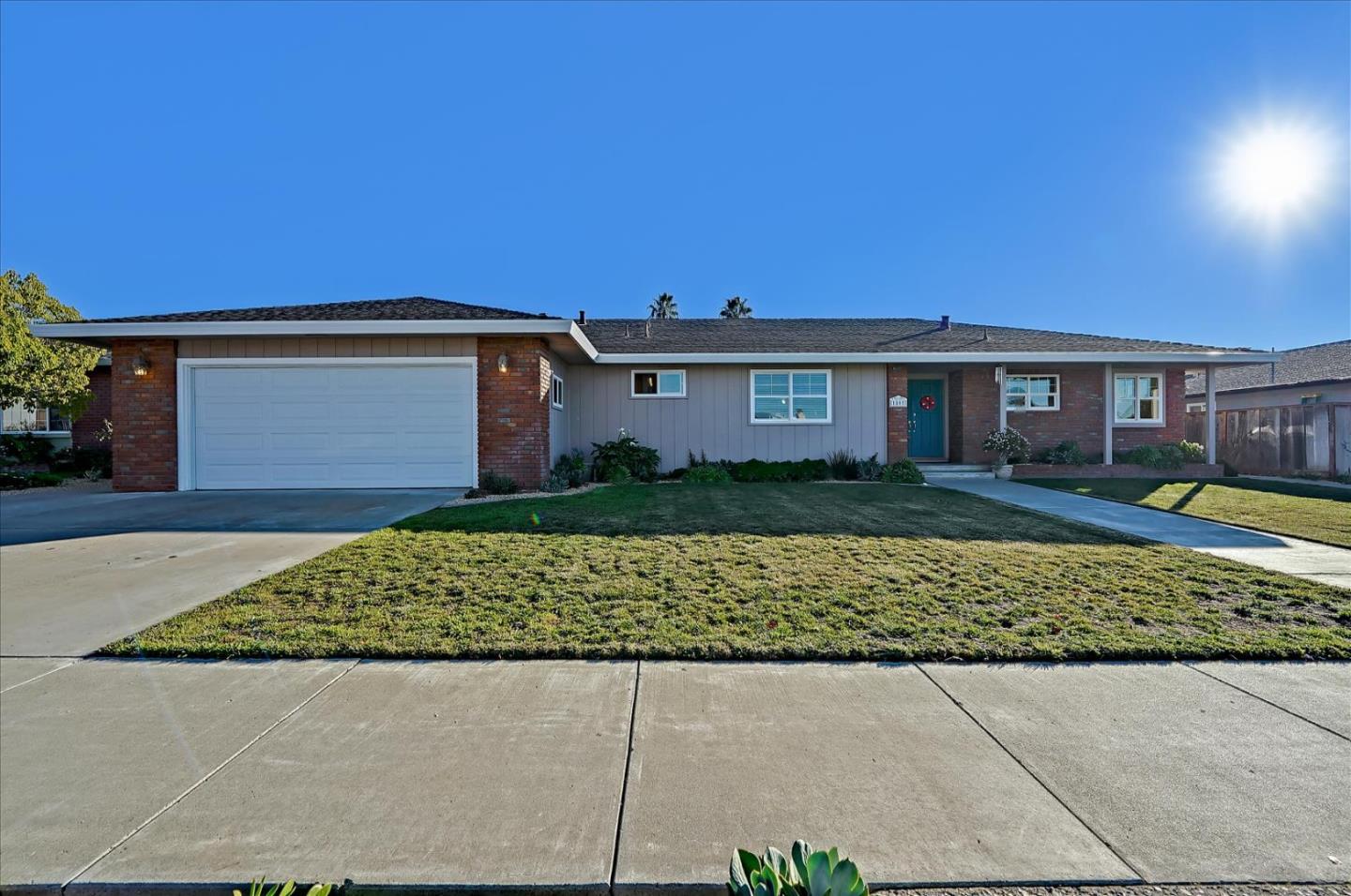 Detail Gallery Image 1 of 1 For 1511 Sunset Dr, Hollister,  CA 95023 - 4 Beds | 2/1 Baths