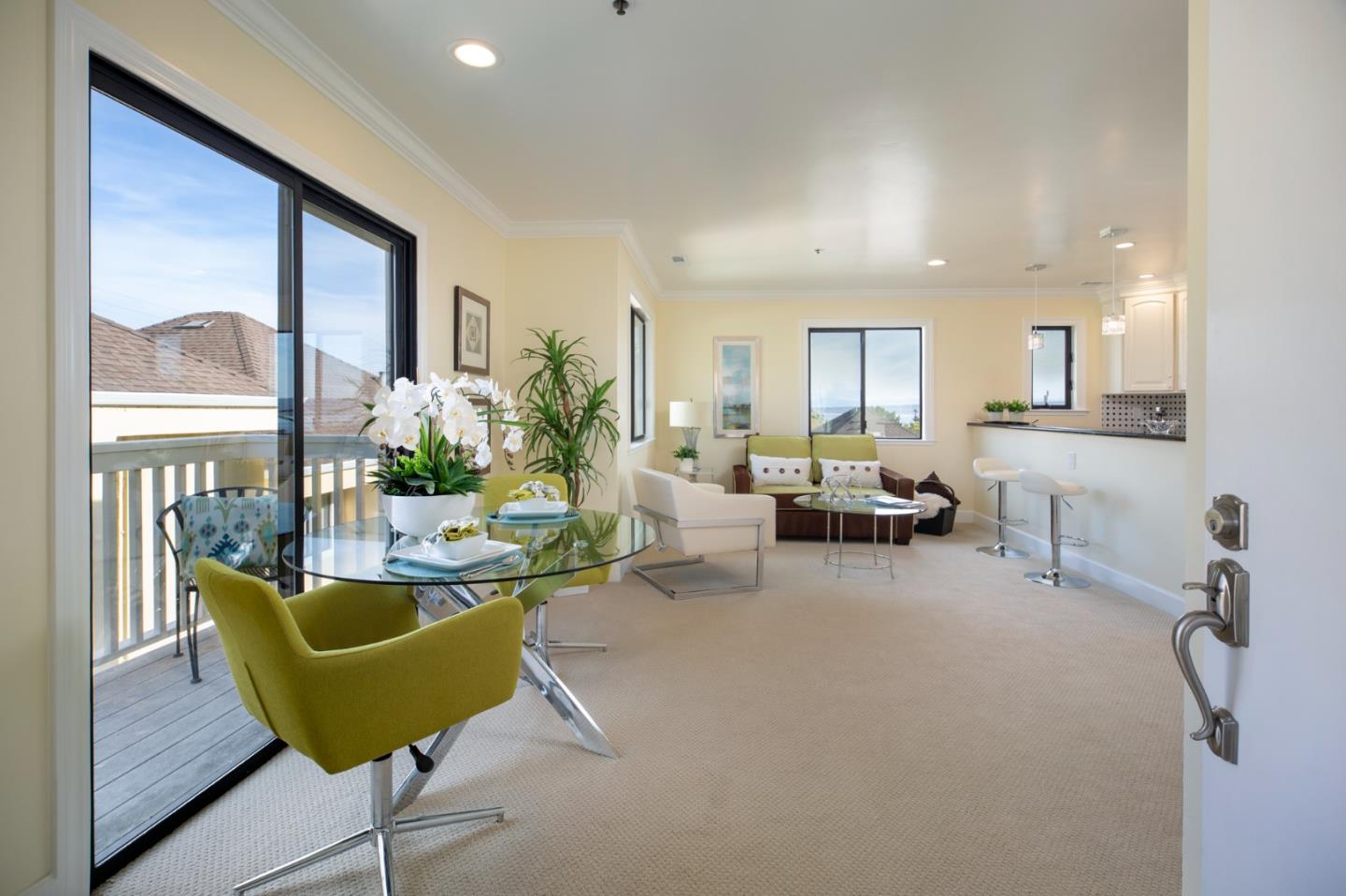 Detail Gallery Image 1 of 1 For 585 Laine St #15,  Monterey,  CA 93940 - 2 Beds | 1 Baths