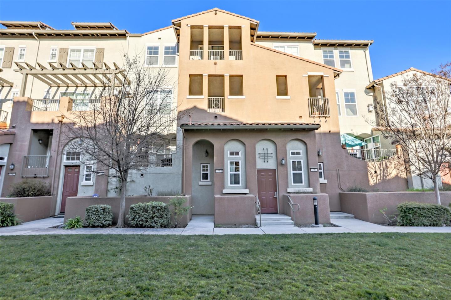 Detail Gallery Image 1 of 1 For 1783 Camino Leonor, San Jose,  CA 95131 - 2 Beds | 2/1 Baths