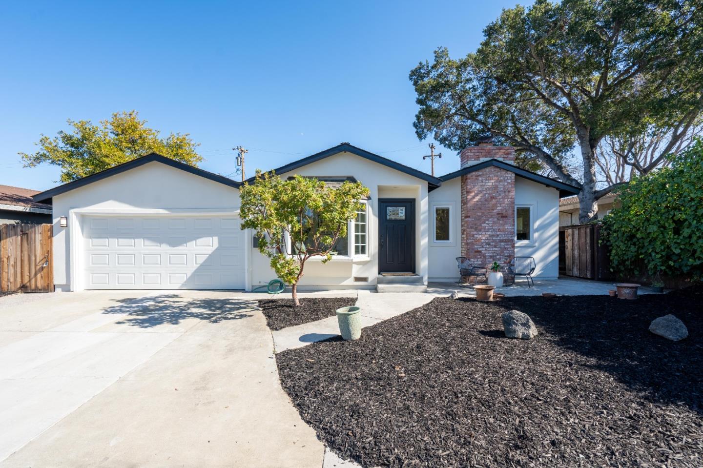 Detail Gallery Image 1 of 1 For 918 Mangrove Ave, Sunnyvale,  CA 94086 - 4 Beds | 2/1 Baths