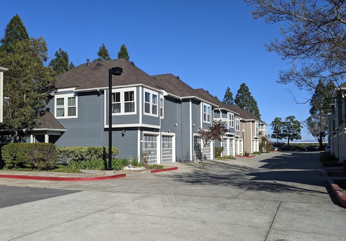 Detail Gallery Image 1 of 1 For 1048 Galley Ln, Foster City,  CA 94404 - 3 Beds | 2/1 Baths