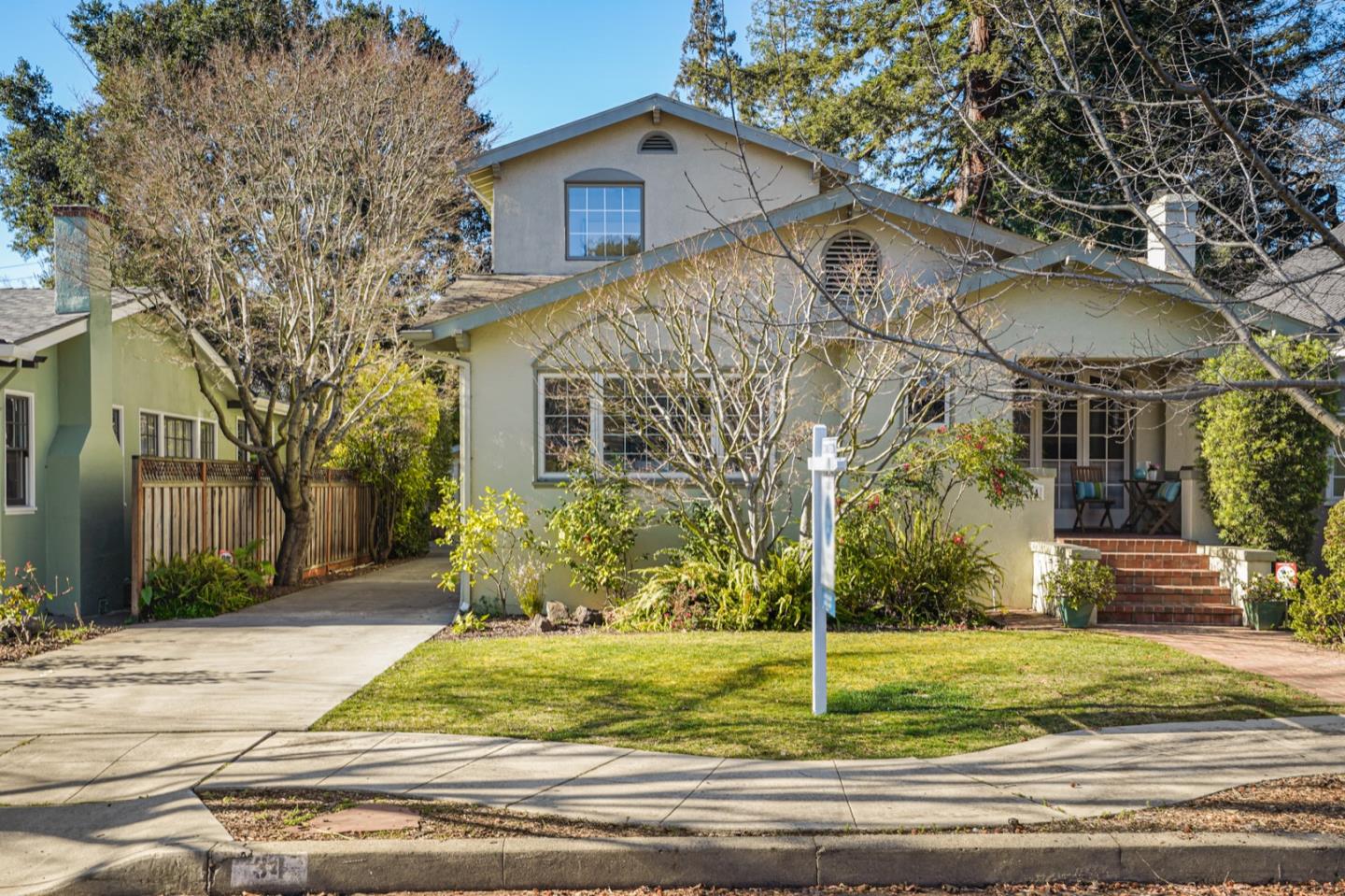 Detail Gallery Image 1 of 1 For 34 Grand St, Redwood City,  CA 94062 - 3 Beds | 3 Baths