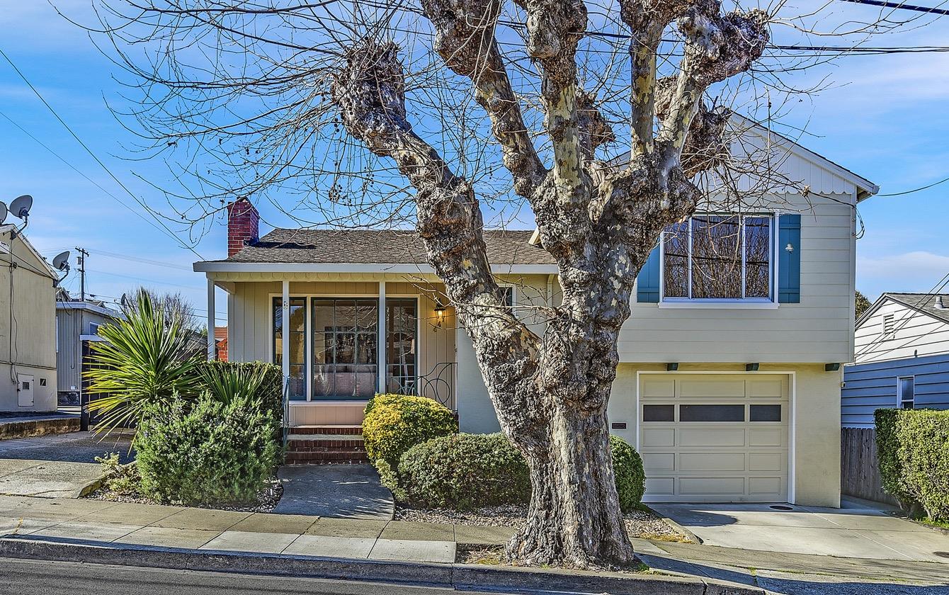 Detail Gallery Image 1 of 1 For 447 Elm Ave, San Bruno,  CA 94066 - 3 Beds | 1/1 Baths