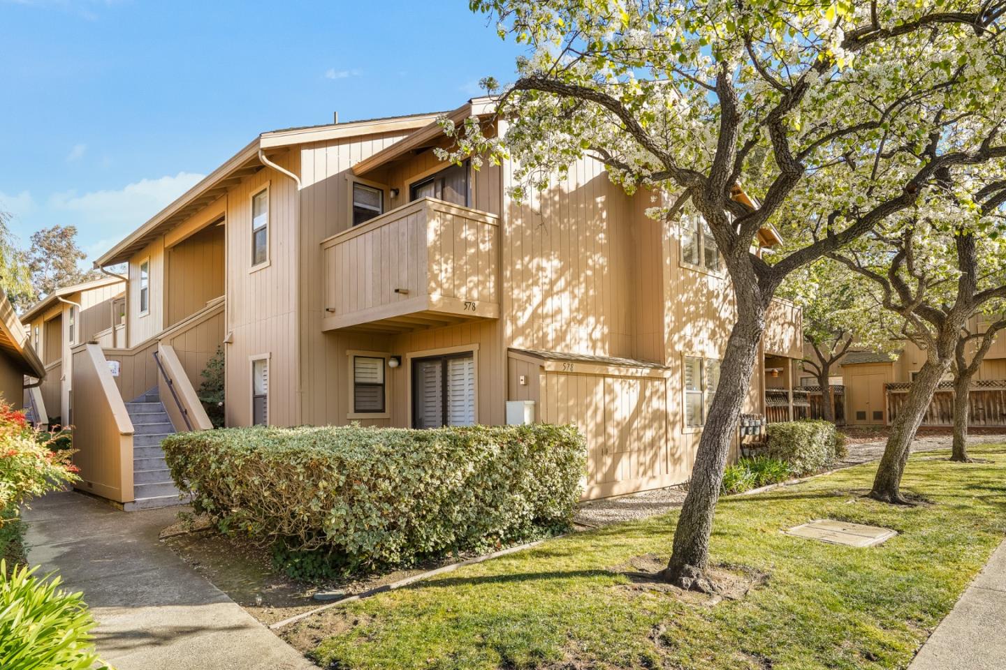 Pebble Creek Condominiums