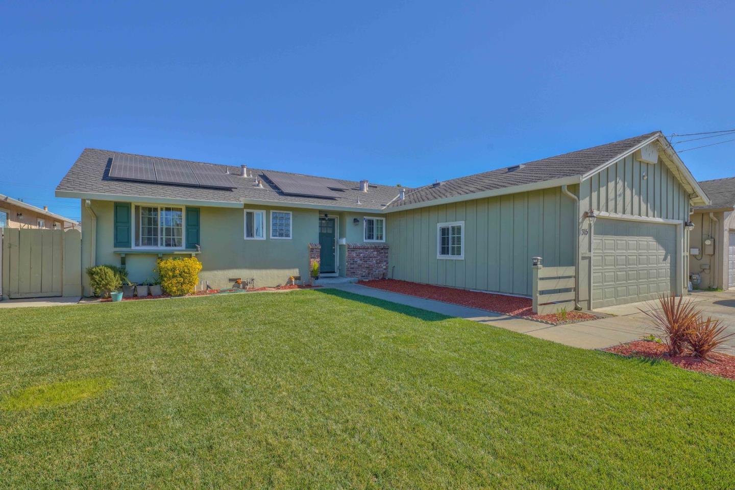 Detail Gallery Image 1 of 1 For 315 Arthur Rd, Watsonville,  CA 95076 - 3 Beds | 2 Baths