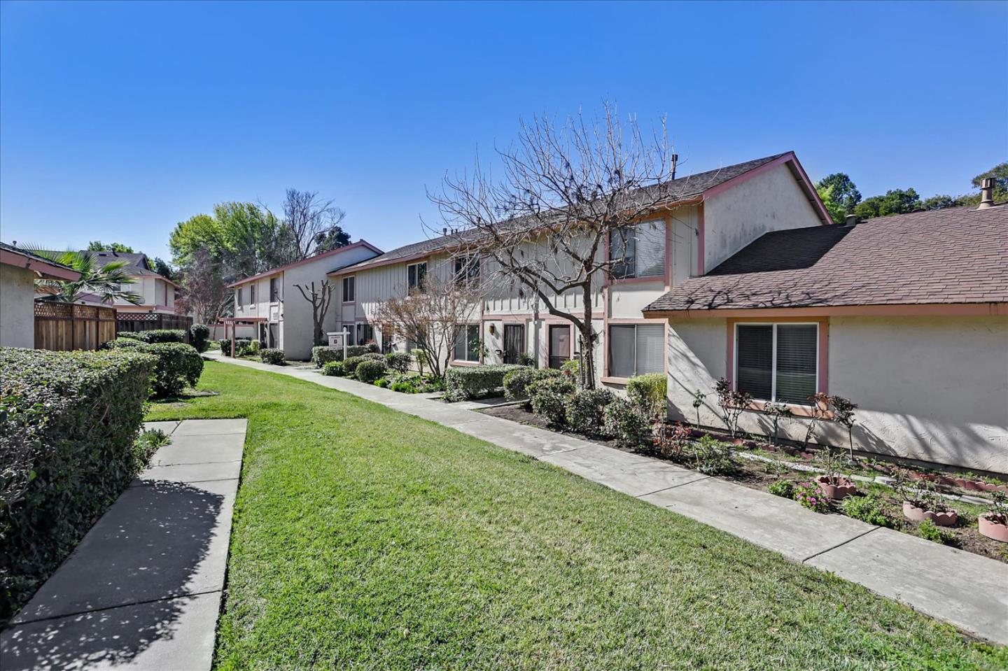 Detail Gallery Image 1 of 1 For 2208 Meadowgate Way, San Jose,  CA 95132 - 3 Beds | 1/1 Baths