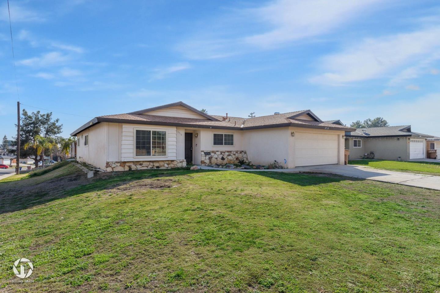 Detail Gallery Image 1 of 1 For 5713 College Ave, Bakersfield,  CA 93306 - 4 Beds | 2 Baths