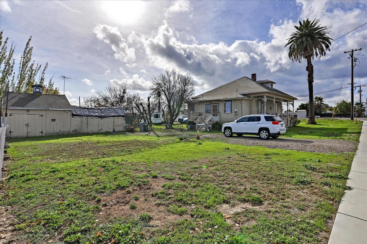1413 El Dorado St, Alviso, CA 95002 2 Beds 1 Baths () ML81879098