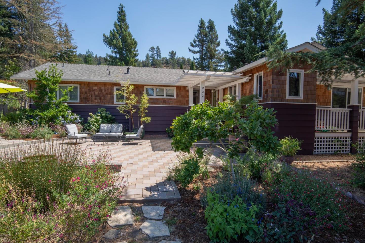 Detail Gallery Image 1 of 1 For 222 Green Valley Rd, Scotts Valley,  CA 95066 - 5 Beds | 2 Baths