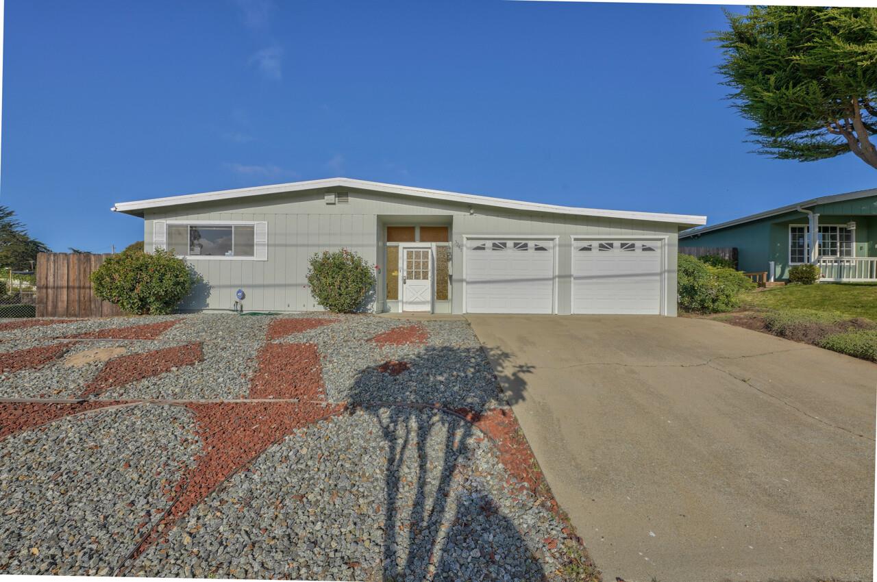 3247 De Forest Rd, Marina, CA 93933 3 Beds 2 Baths (Sold
