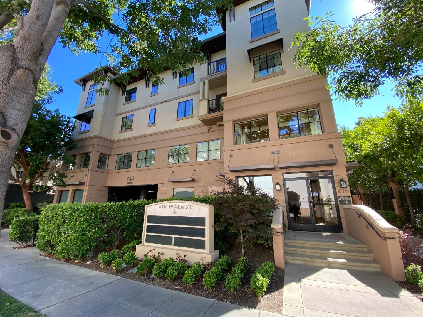 Detail Gallery Image 1 of 1 For 618 Walnut St #307,  San Carlos,  CA 94070 - 1 Beds | 1 Baths
