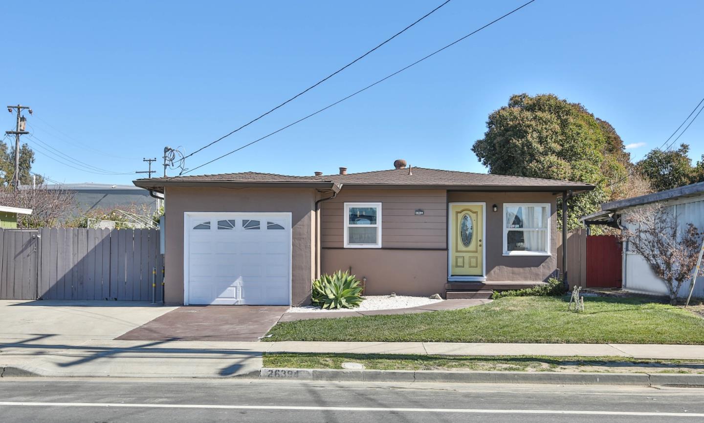 Detail Gallery Image 1 of 1 For 26394 Underwood Ave, Hayward,  CA 94544 - 3 Beds | 1/1 Baths