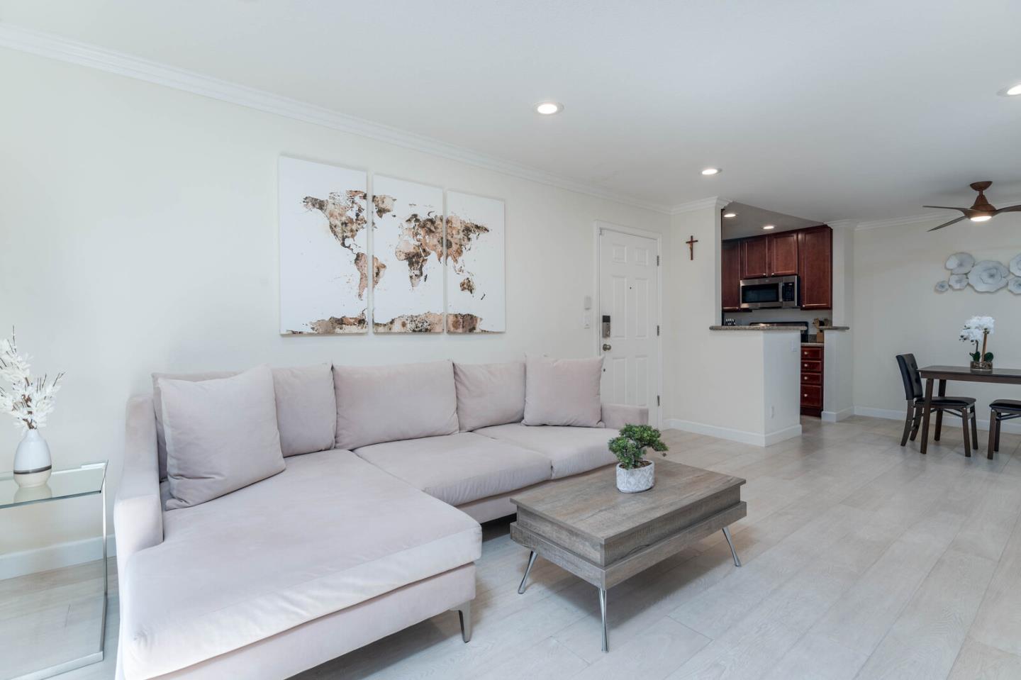 Detail Gallery Image 1 of 1 For 860 Catkin Ct, San Jose,  CA 95128 - 2 Beds | 2 Baths