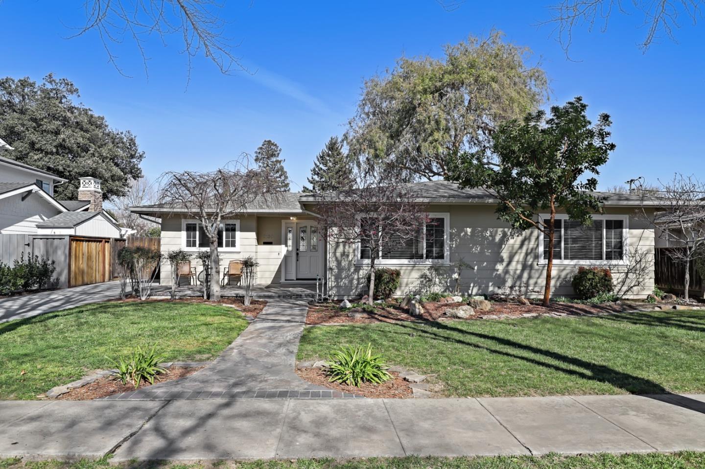 Detail Gallery Image 1 of 1 For 2130 Bello Ave, San Jose,  CA 95125 - 3 Beds | 2/2 Baths