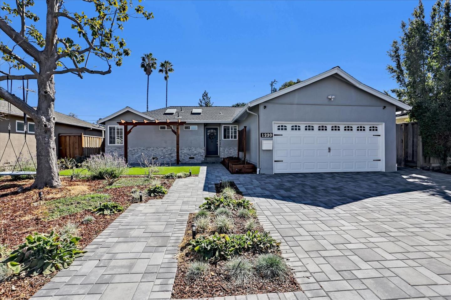 Detail Gallery Image 1 of 1 For 1220 Redcliff Dr, San Jose,  CA 95118 - 3 Beds | 2 Baths