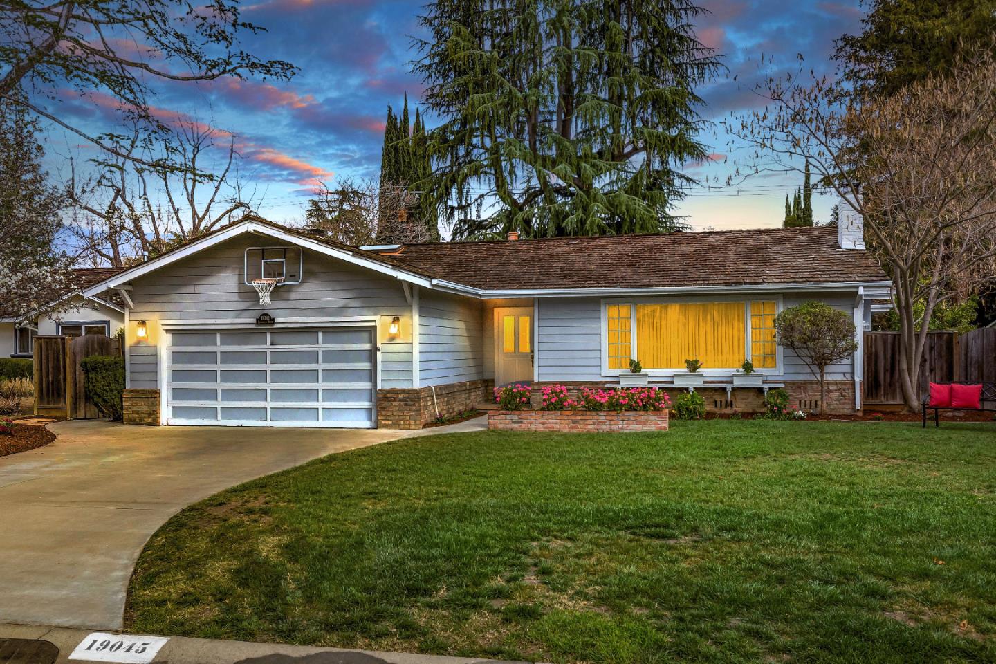 Detail Gallery Image 1 of 1 For 19045 Brookview Dr, Saratoga,  CA 95070 - 4 Beds | 3/1 Baths