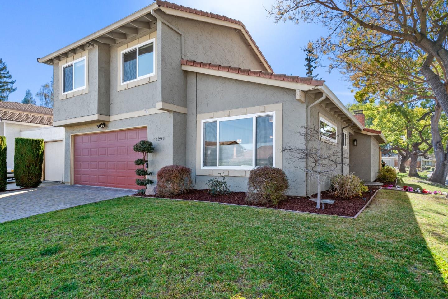 Detail Gallery Image 1 of 1 For 1292 Willowhaven Dr, San Jose,  CA 95126 - 3 Beds | 2 Baths
