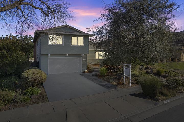 Detail Gallery Image 1 of 1 For 1518 Puerto Vallarta Dr, San Jose,  CA 95120 - 4 Beds | 2/1 Baths