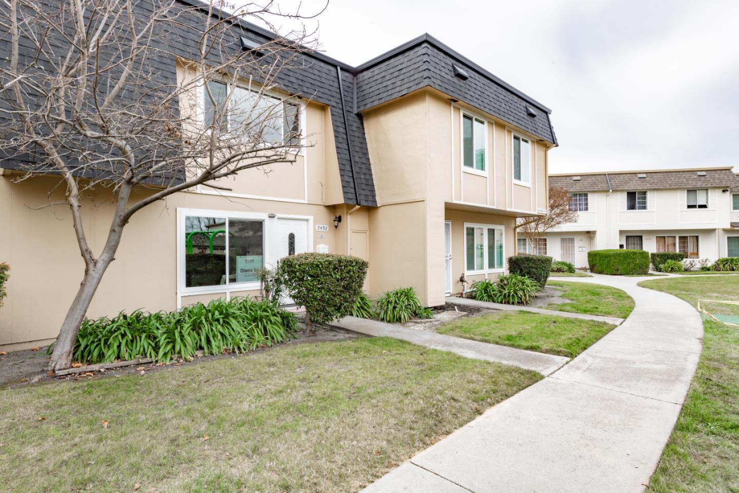 Detail Gallery Image 1 of 1 For 5492 Don Rodolfo Ct, San Jose,  CA 95123 - 2 Beds | 1/1 Baths