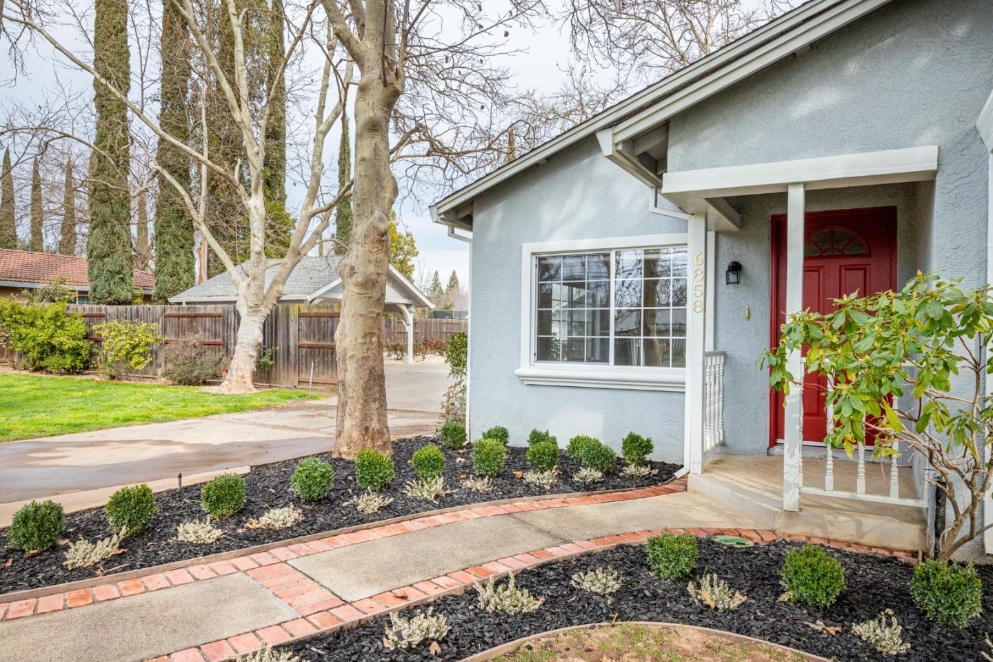 Detail Gallery Image 1 of 1 For 6858 Mariposa Ave, Citrus Heights,  CA 95610 - 3 Beds | 3/1 Baths
