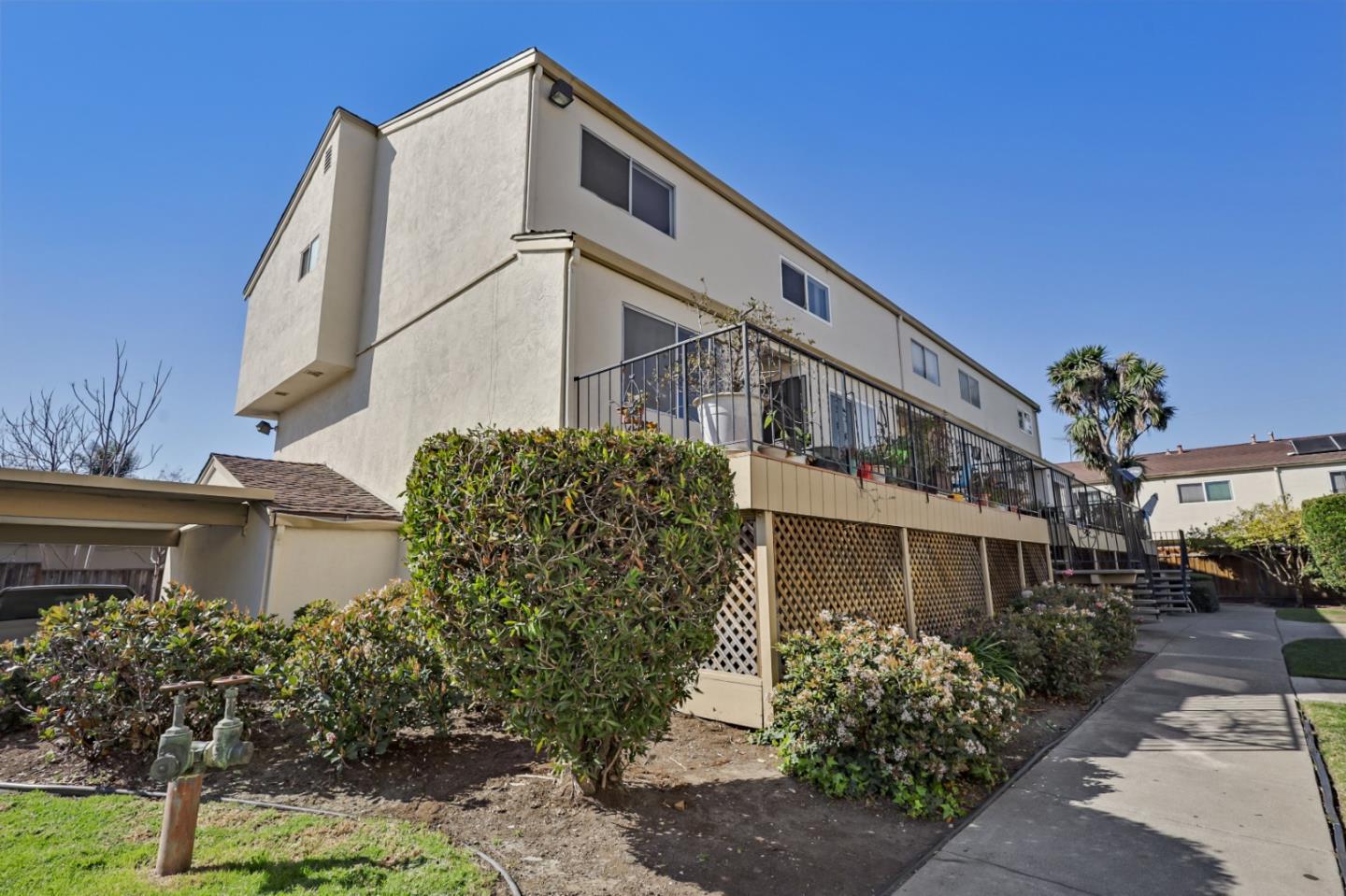 Detail Gallery Image 1 of 1 For 355 Laurel Ave #12,  Hayward,  CA 94541 - 2 Beds | 1/1 Baths