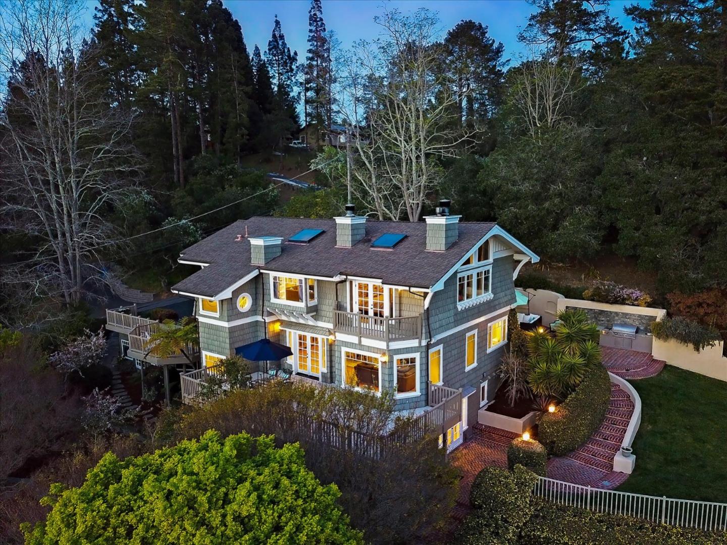Detail Gallery Image 1 of 1 For 20 Pleasant Heights Dr, Aptos,  CA 95003 - 5 Beds | 3/1 Baths