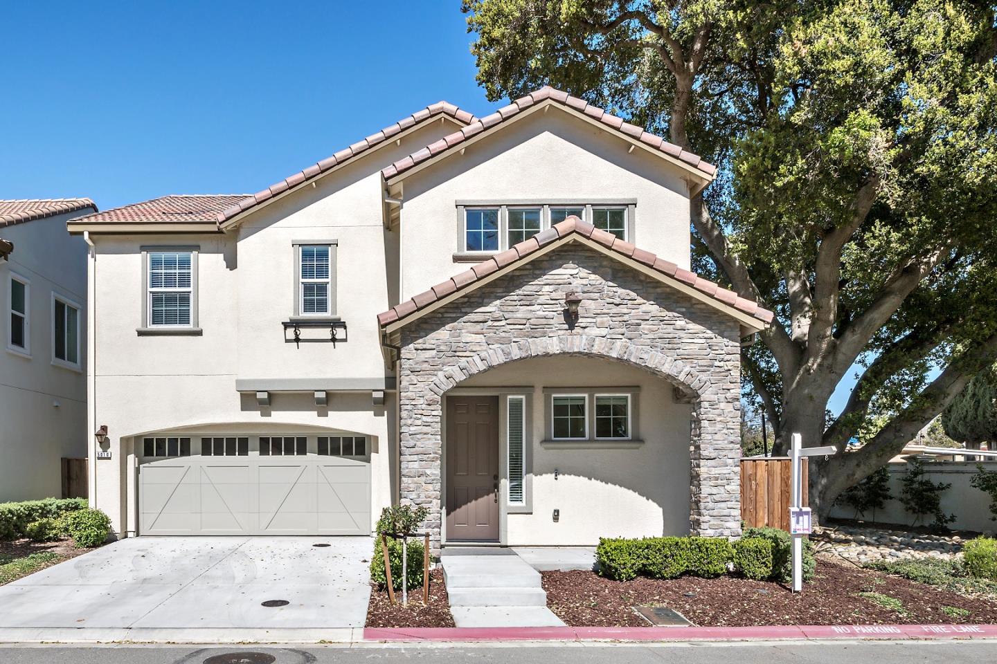 Detail Gallery Image 1 of 1 For 5010 Brook Valley Loop, San Jose,  CA 95136 - 4 Beds | 2/1 Baths