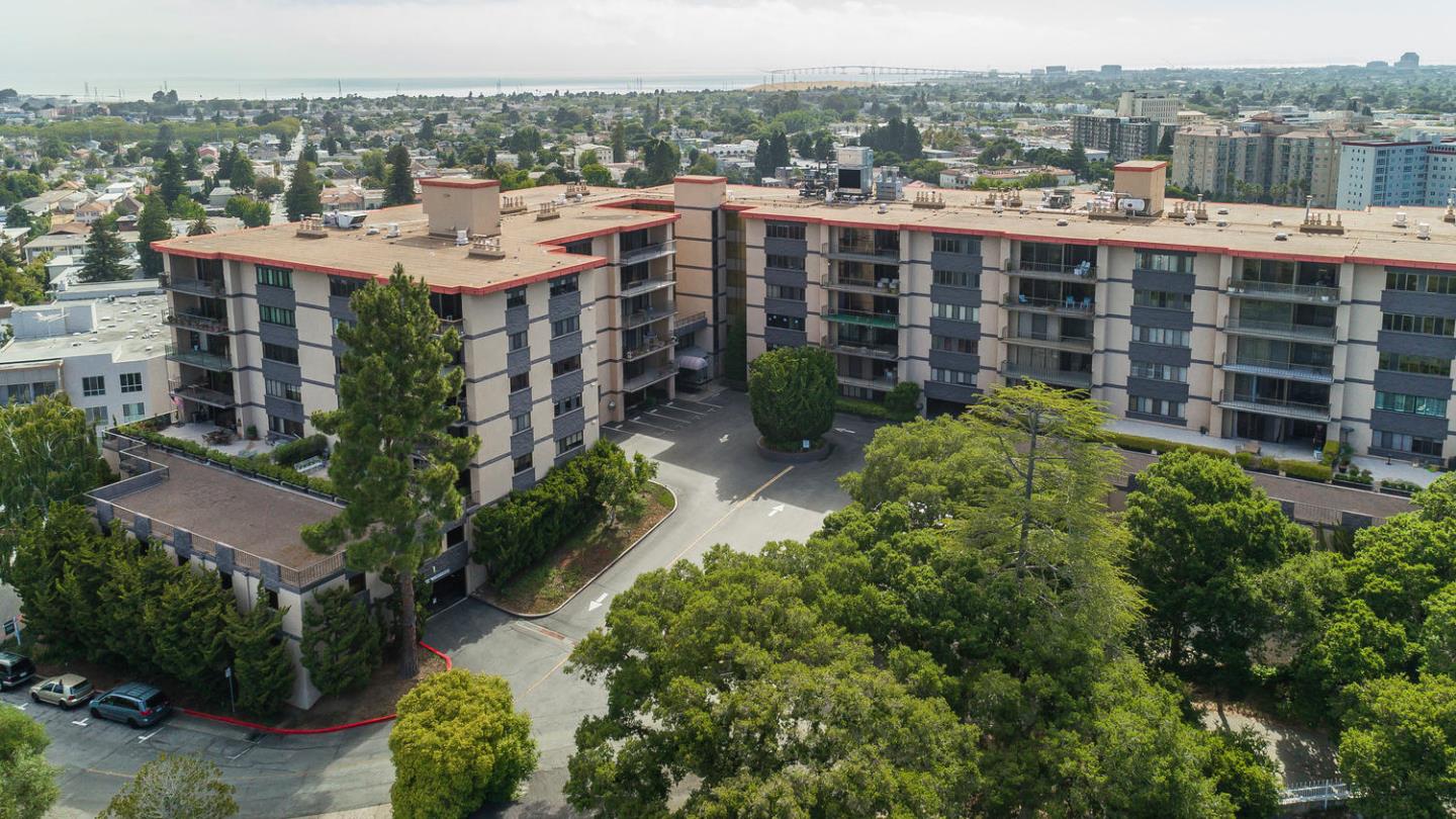 Detail Gallery Image 1 of 1 For 50 Mounds Rd #209,  San Mateo,  CA 94402 - 2 Beds | 2 Baths