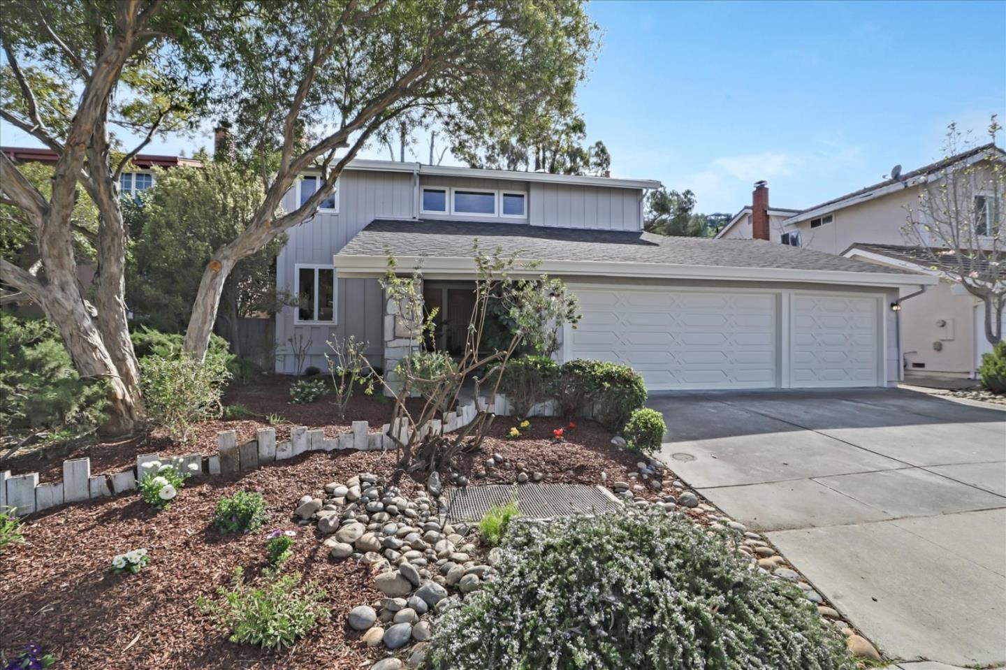 Detail Gallery Image 1 of 1 For 6440 Hesket Ct, San Jose,  CA 95123 - 4 Beds | 2/1 Baths