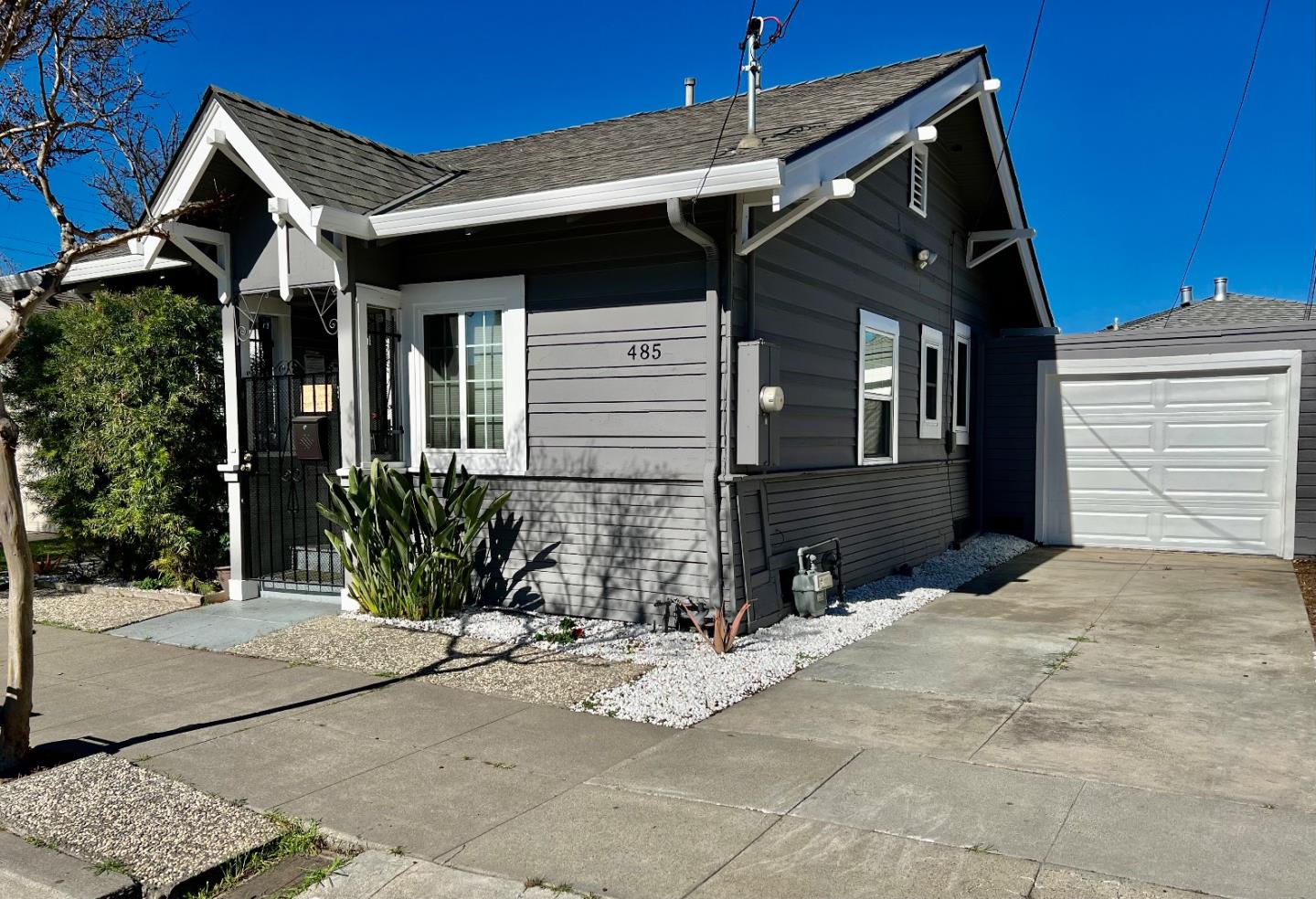 485 Martha St, San Jose, CA 95112 2 Beds 1 Baths (Sold