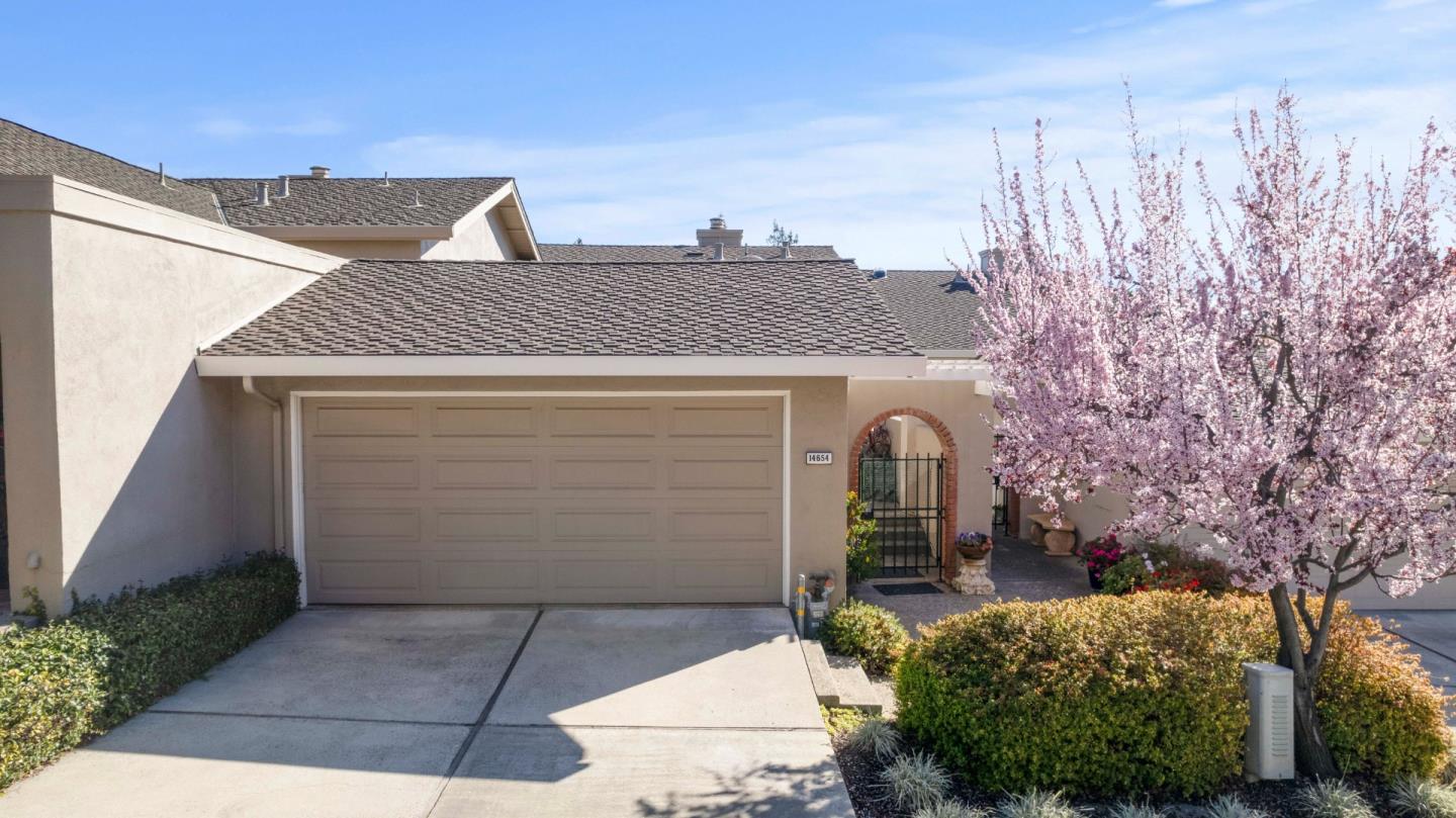 Detail Gallery Image 1 of 1 For 14654 Fieldstone Dr, Saratoga,  CA 95070 - 4 Beds | 3/1 Baths