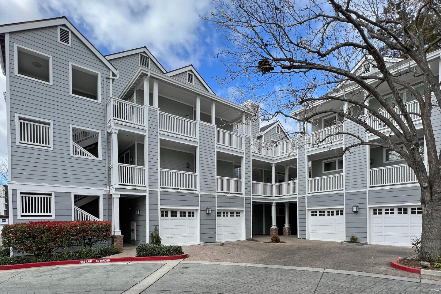 Detail Gallery Image 1 of 1 For 903 Sunrose Ter #111,  Sunnyvale,  CA 94086 - 2 Beds | 2 Baths